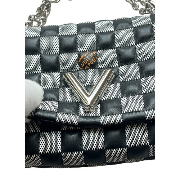 Louis Vuitton Limited Edition Damier Quilted Leather Twist BB Bag - Picture 16 of 16